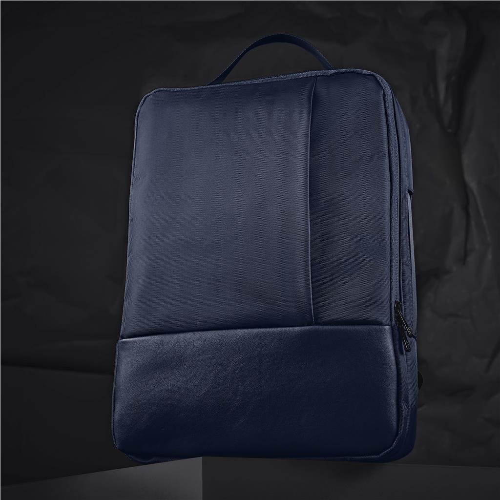 BG-AV-377-B-N_LIFESTYLE-NO-LOGO