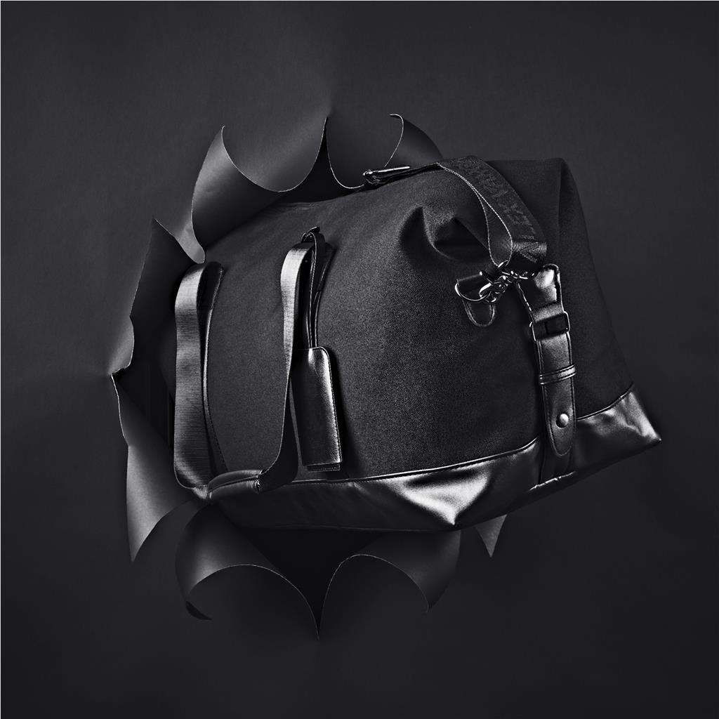 GF-AV-1044-B_LIFESTYLE 2-NO-LOGO