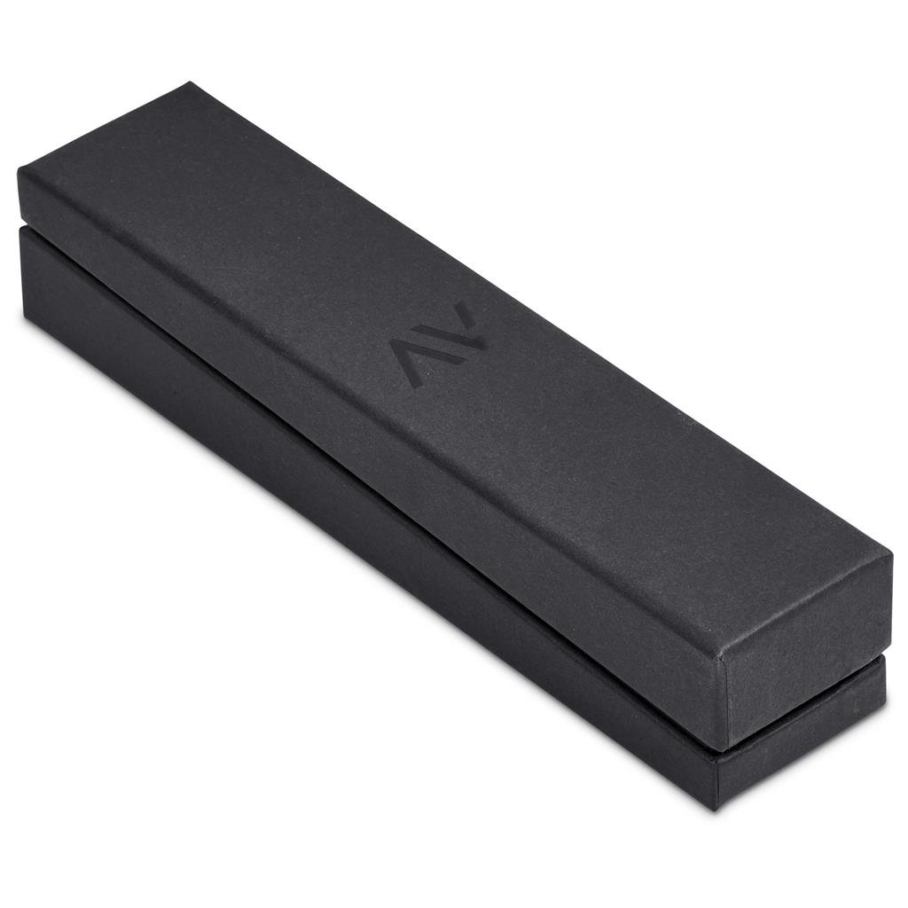 GF-AV-737-B_CLOSED-BOX