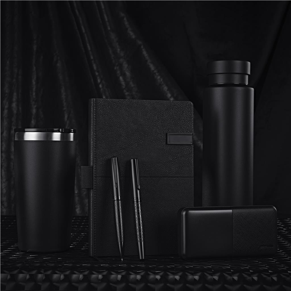 GF-AV-994-B_LIFESTYLE-NO-LOGO