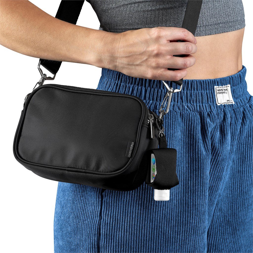 GP-AL-20-B-BL-LIFESTYLE-02-NO-LOGO